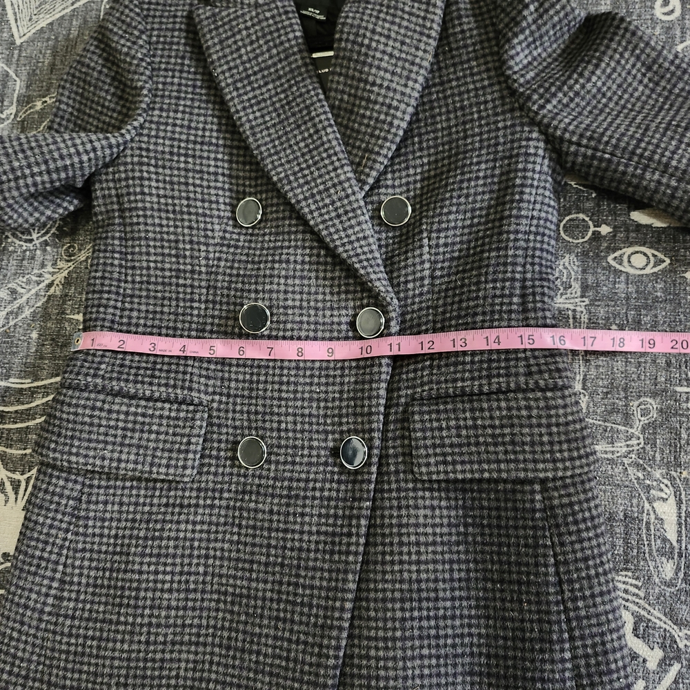 Club Monaco Black and Gray Checkered Trench Coat - Picture 4 of 9